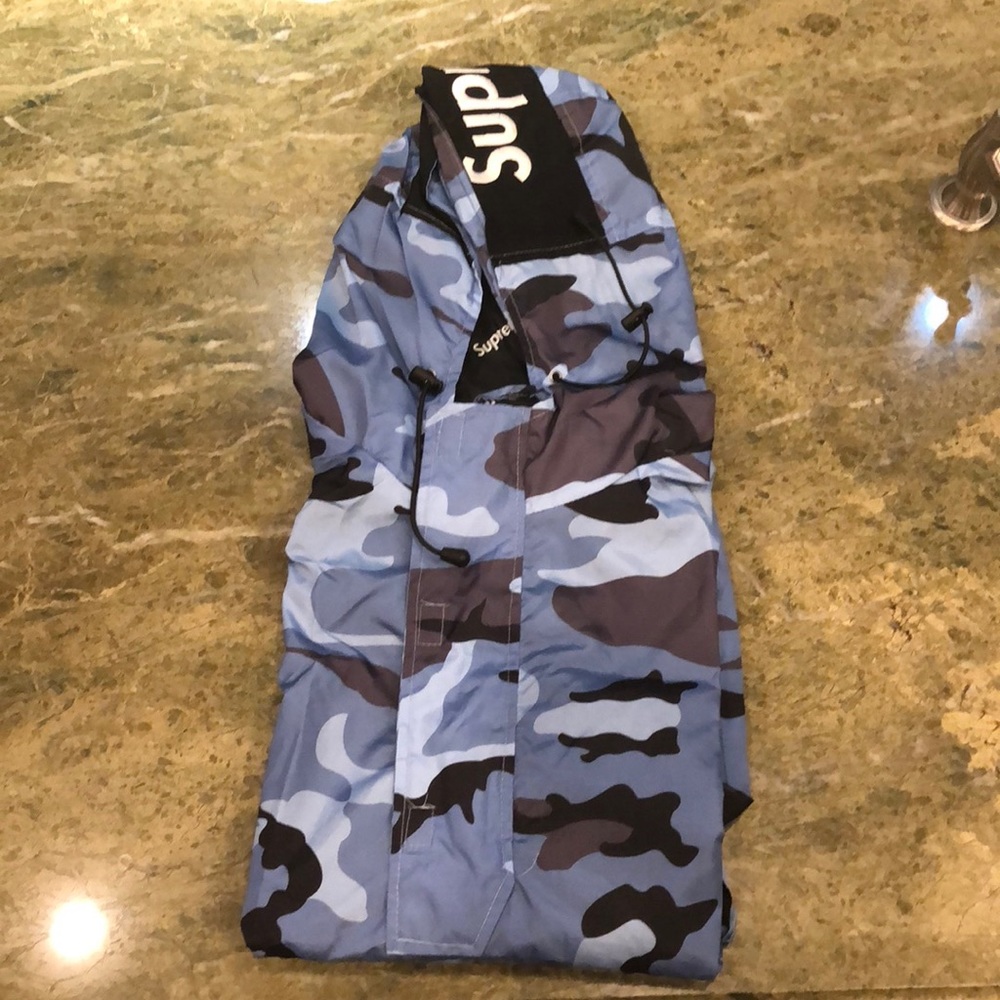 Supreme windbreaker